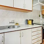Cozy And Vintage Apartment *